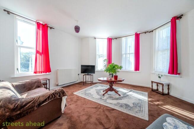 2da8f14b-2b7f-4b7...