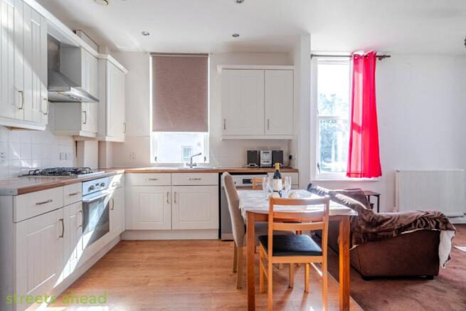 8f9426f1-7d47-4e4...