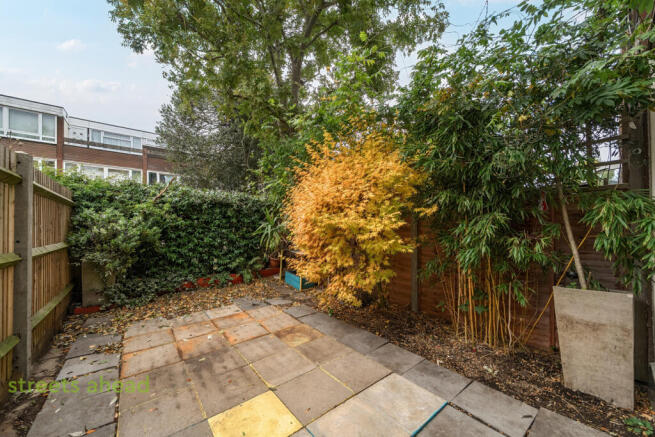 3355b8ff-f46e-405...