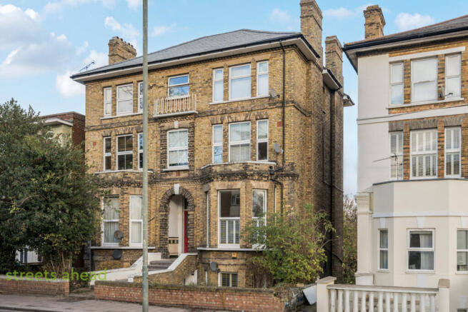 32427661-8d02-490...