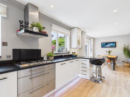 Mallard Way, Aldermaston, RG7