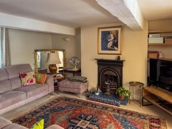 14 Church St Isham-17.jpg