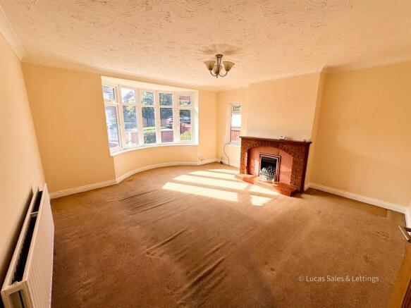 3 Larch Rd Kettering-22.jpg