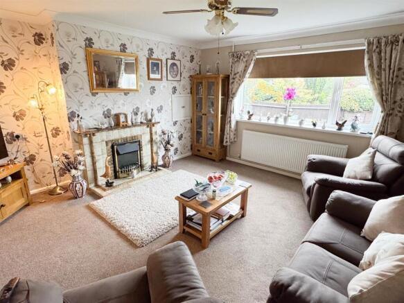 13 Cardigan Rd Stanion-4.jpg