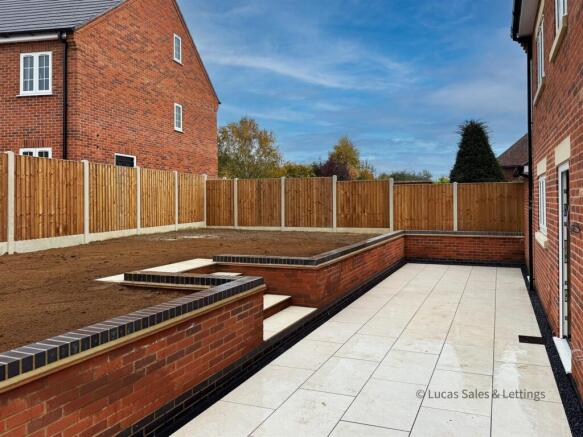 50 Rushton Rd Desborough-2.jpg