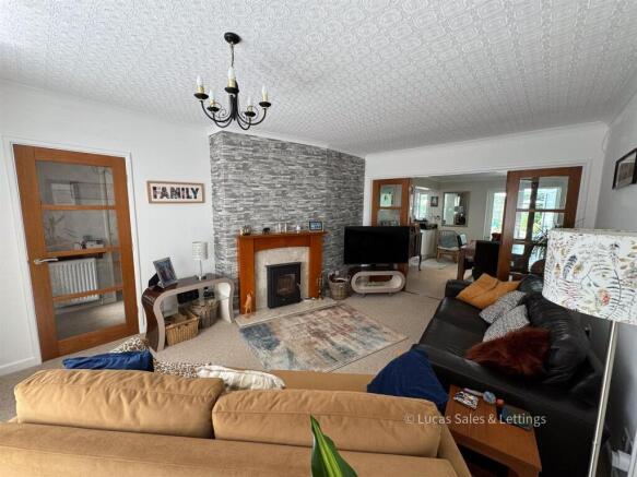 114 Gipsy Lane Kettering-23.jpg