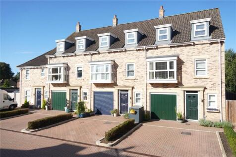 Breck Gardens, Mildenhall, Bury St. Edmunds, Suffolk, IP28