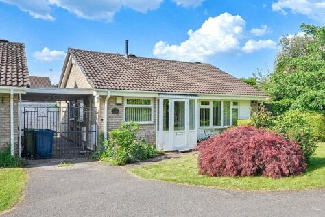 Clarendon Drive, Western Downs, Stafford, Staffordshire, ST17