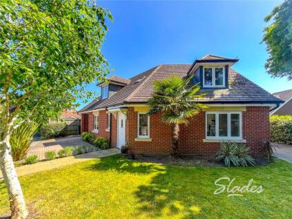 Canberra Close, Christchurch, BH23