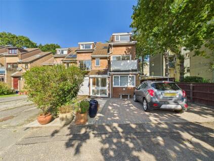 Hamilton Close, Christchurch, Dorset, BH23