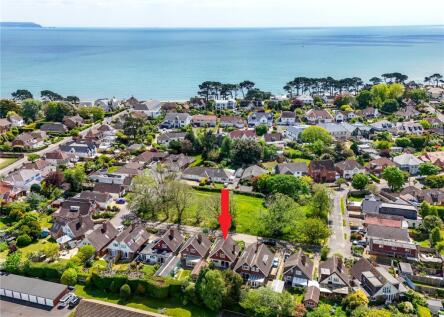 Bure Close, Friars Cliff, Christchurch, Dorset, BH23