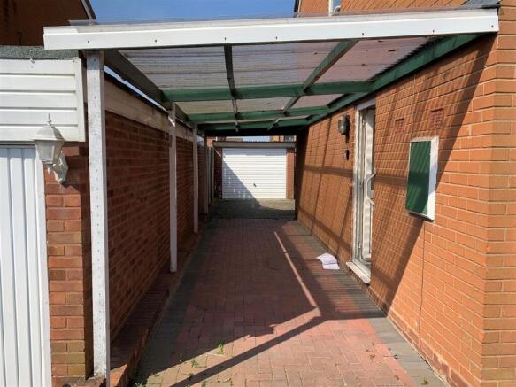 19 Healey Car Port.jpg