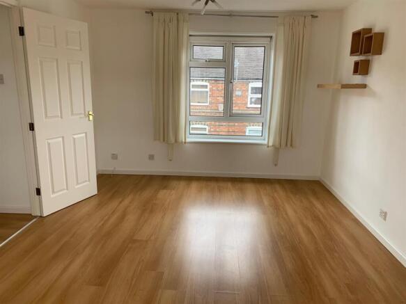 16 School Street Lounge 2.jpg