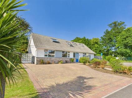 Denham Drive, Highcliffe, Christchurch, Dorset, BH23