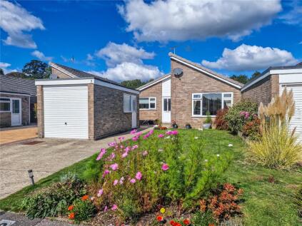 Treeside, Highcliffe, Christchurch, Dorset, BH23