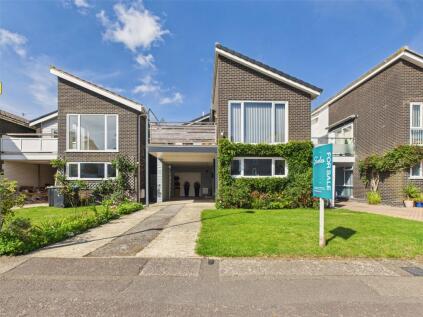 Arundel Way, Highcliffe, Christchurch, Dorset, BH23