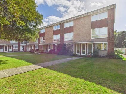 Montagu Road, Highcliffe, Christchurch, Dorset, BH23