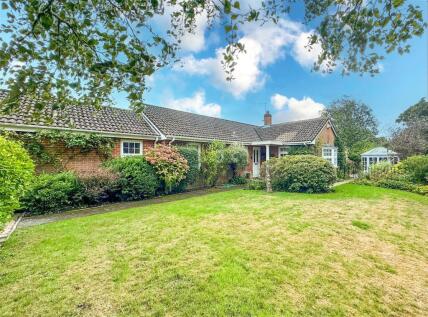 St. Georges Drive, Bransgore, Christchurch, Dorset, BH23