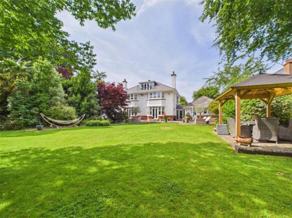 Stunning Gardens