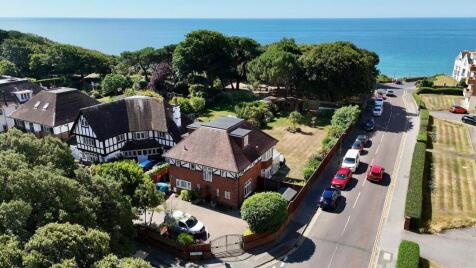 Boscombe Cliff Road, Bournemouth, Dorset, BH5