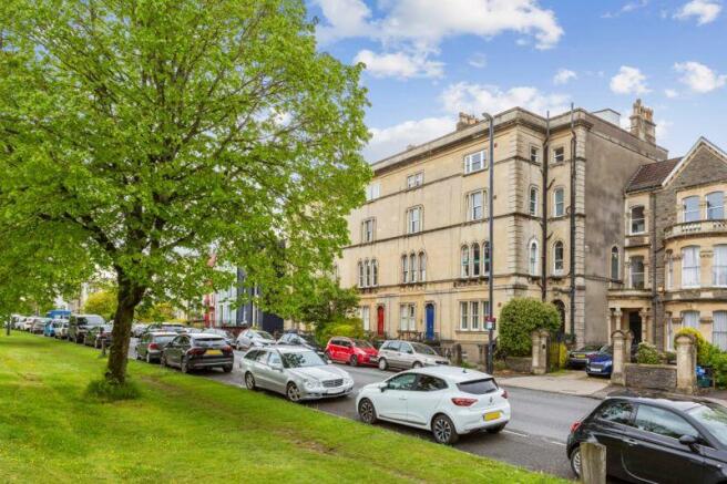 Bedroom Apartment For Sale In Upper Belgrave Road Clifton BS