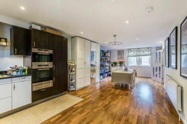 Kitchen/Dining Area