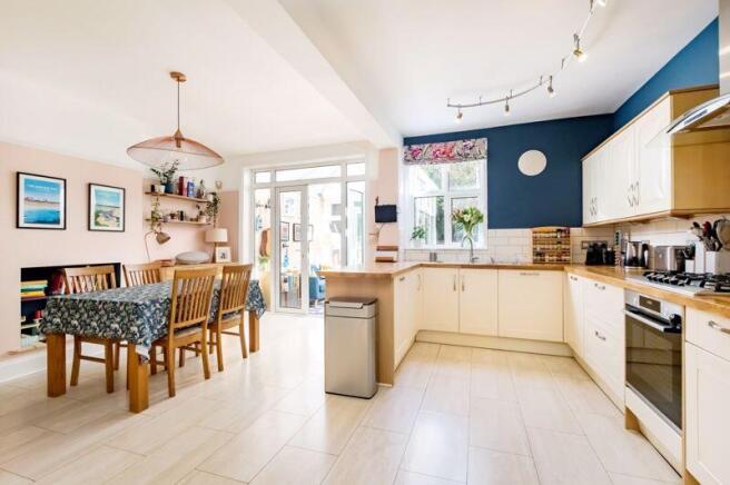 Kitchen/Dining Room