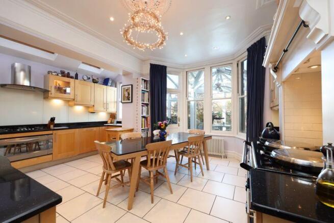 Kitchen/Breakfast Room