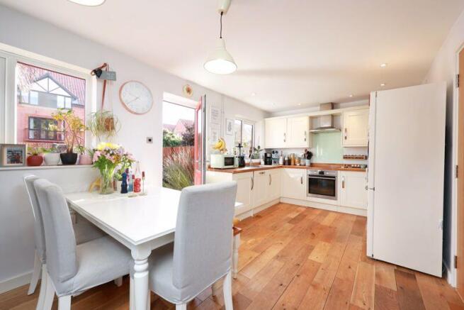 Kitchen/Dining Room