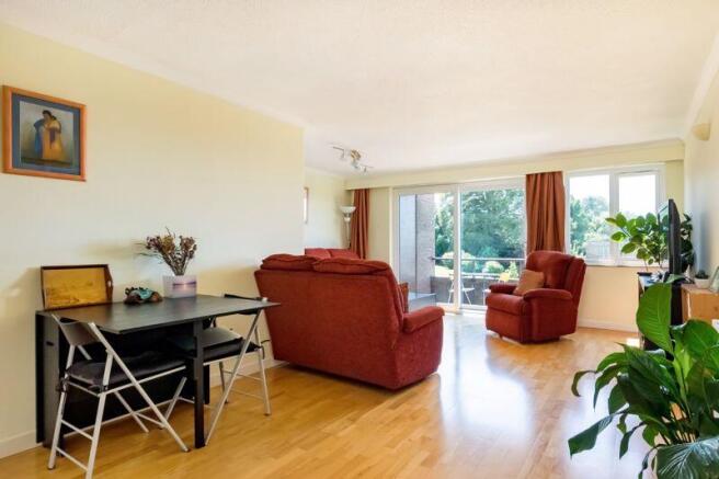 Sitting-Dining Room