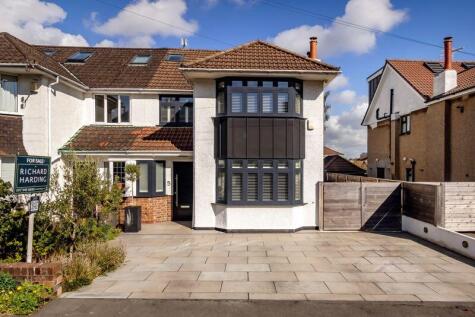 Montroy Close | Henleaze