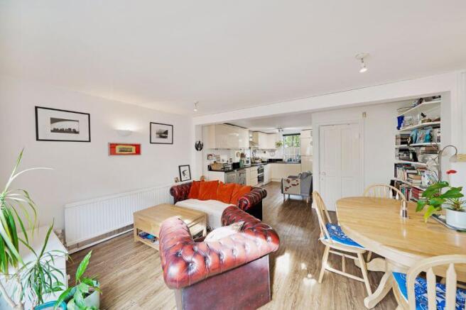 Living/dining area