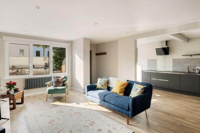 Living/dining room