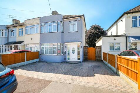 Stanley Avenue, Dagenham, RM8