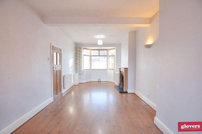 DINING / LIVING ROOM
