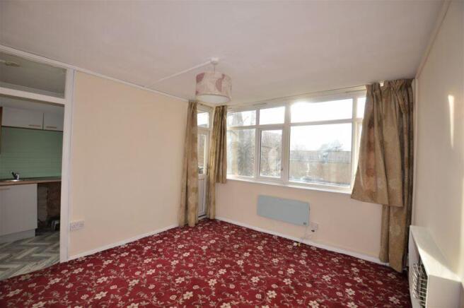 LIVING ROOM AREA
