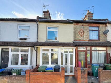 Leavesden Road, Watford, WD24