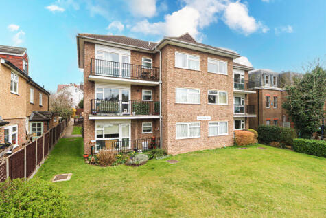 St. Nicholas Court, Harpenden, Hertfordshire, AL5