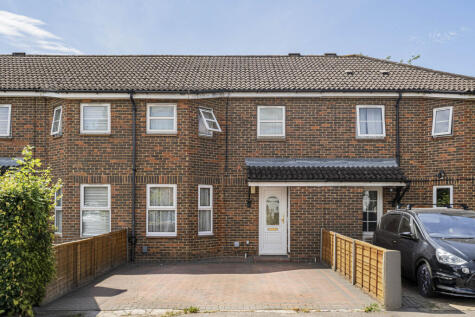Woodhall Court, Welwyn Garden City, Hertfordshire, AL7