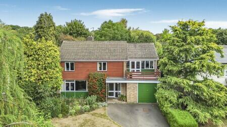 The Holdings, Hatfield, AL9