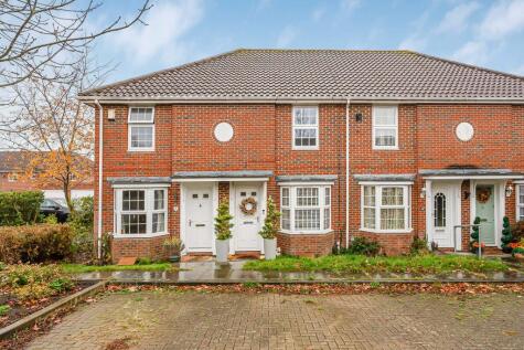 Longcroft Gardens, Welwyn Garden City, Hertfordshire, AL8