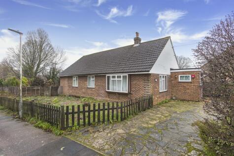 New Close, Knebworth, Hertfordshire, SG3