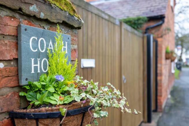 The Coach House-11.jpg