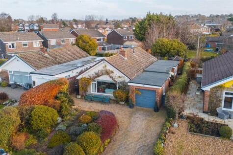Quayside, Little Neston, Neston