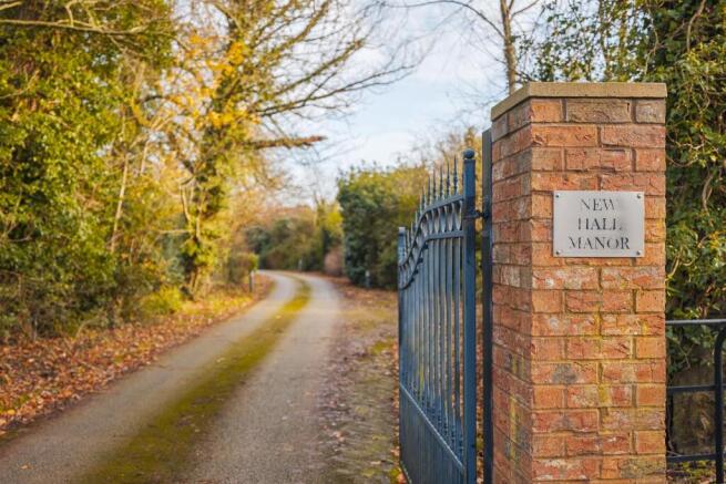 5 New Hall Manor-9.jpg