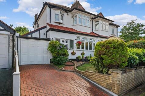 Cranleigh Gardens, Sutton, Surrey, SM1