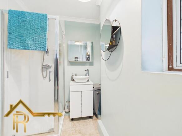 CAM03016G0-PR0030-STILL003