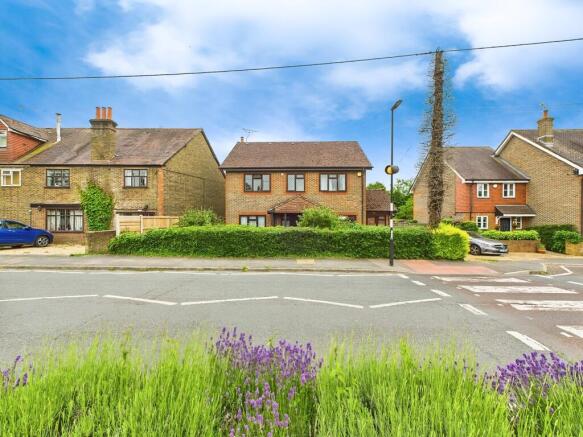 e9a6cb9a-CAM04018...