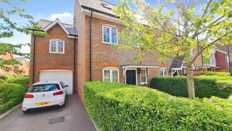 Cook Way, Broadbridge Heath