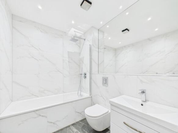 CAM02841G0-PR0035...